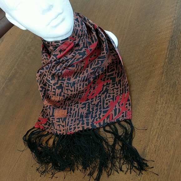 VINTAGE ORIENTAL 100% SILK SCARF! - Picture 2 of 5